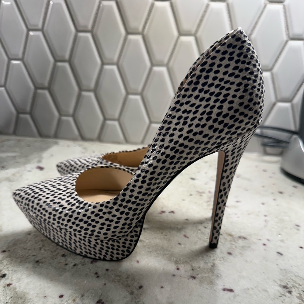 New Jessica Simpson Platform Pumps